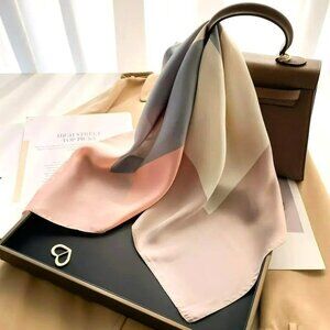 NWT - Chic Women's Large Square Scarf (SKU 0268)